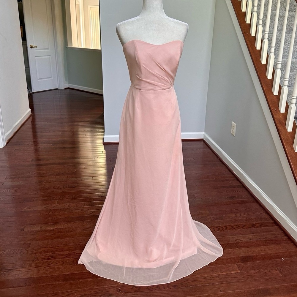 Vera Wang White Formal Dusty Pink Strapless Lace Simple Gown Minimalist Dress